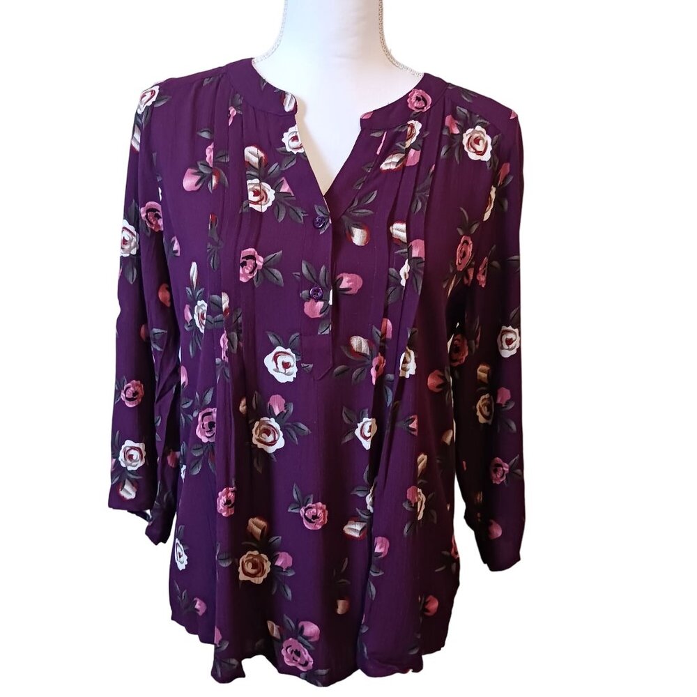 NEW Monday Fun Purple‎ Floral Split Neck High-low Blouse Size S